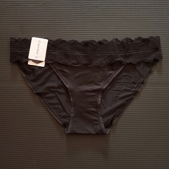 Calvin Klein Women's Lace Bikini Underwear - Picture 1 of 3